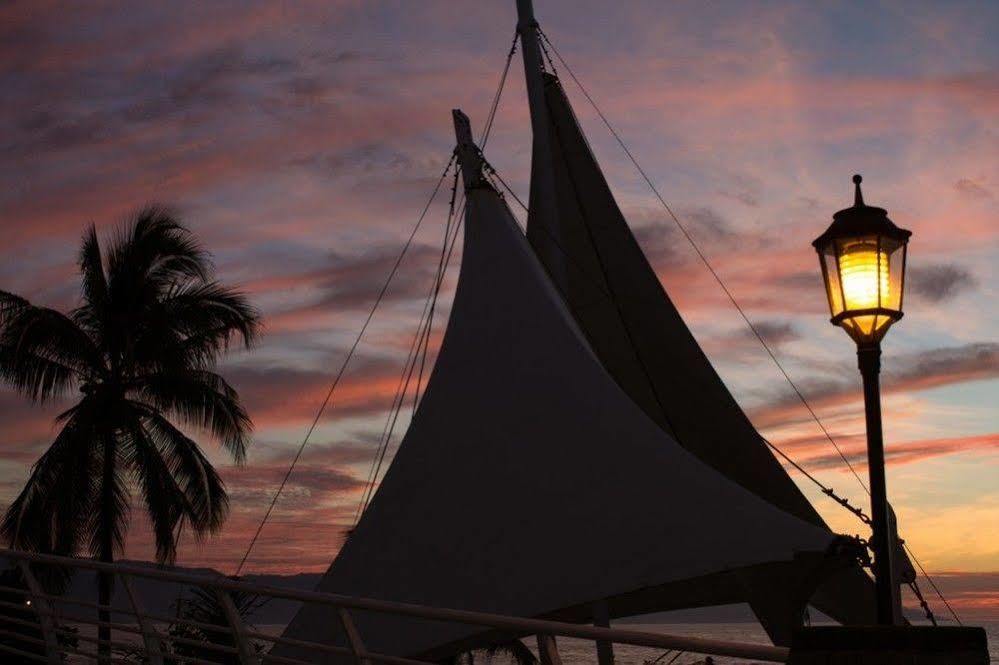 Casa Louisa Hotel ปูแอร์โตบาญาร์ตา ภายนอก รูปภาพ